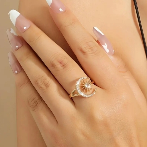 Boutique Jewelry - Golden Crescent Ring